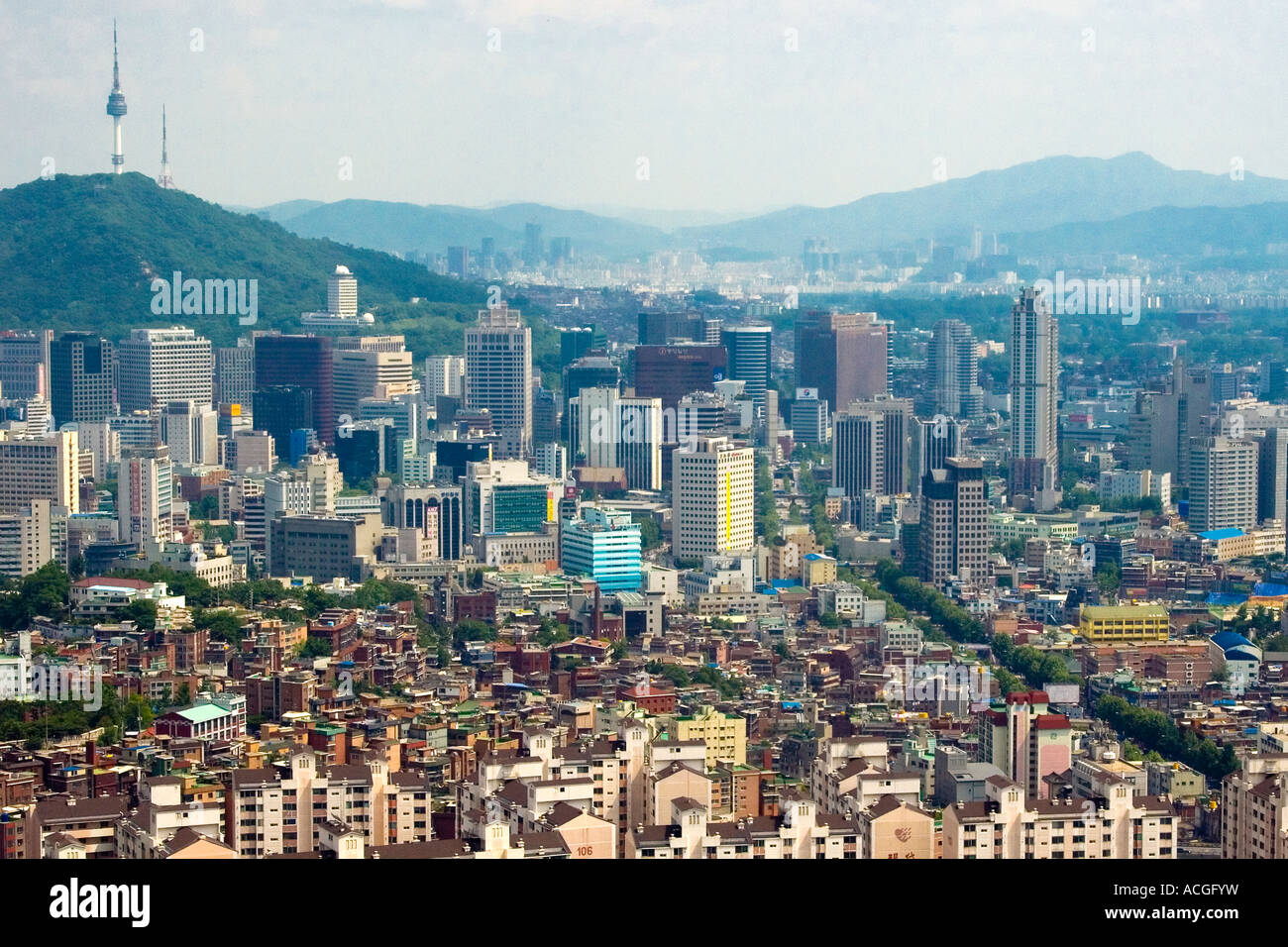 Torre di Seoul e sullo skyline Seoul COREA DEL SUD Foto Stock