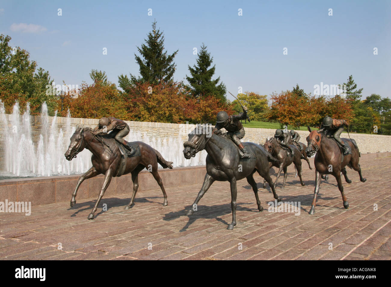 Thoroughbred Park Lexington Kentucky statue in bronzo di ricreare un cavallo di razza Foto Stock