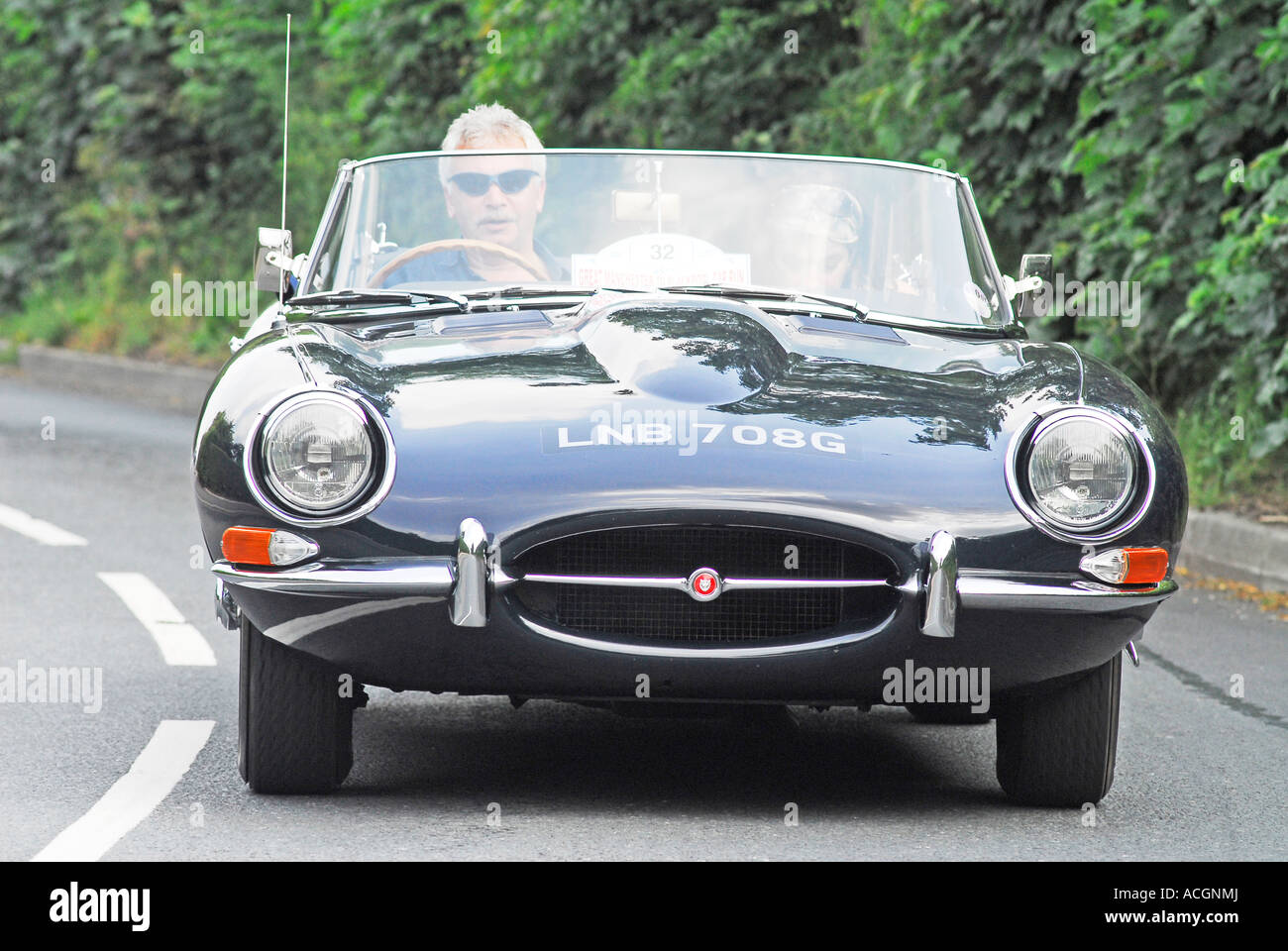 Annuale di Manchester a blackpool auto run organizzato dalla lancashire automobile club.1968 Jaguar e tipo cabriolet Foto Stock