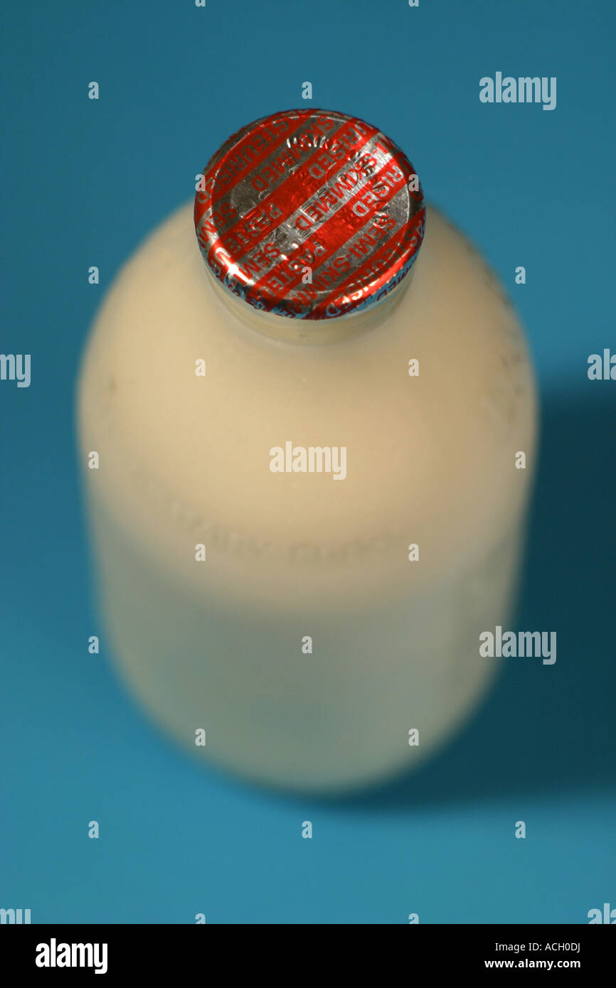 Tappo Divertente A Forma Di Mammella Per Bottiglie Di Latte - Versatore Pratico E Igienico - Foto 7