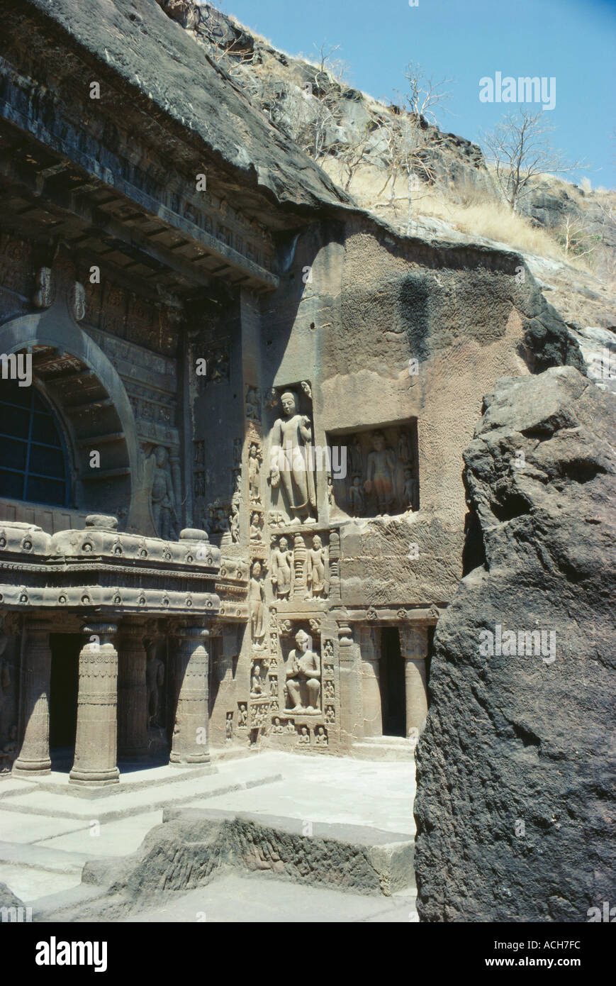Le grotte di Ajanta Deccan Hills nello Stato di Maharashtra India Foto Stock