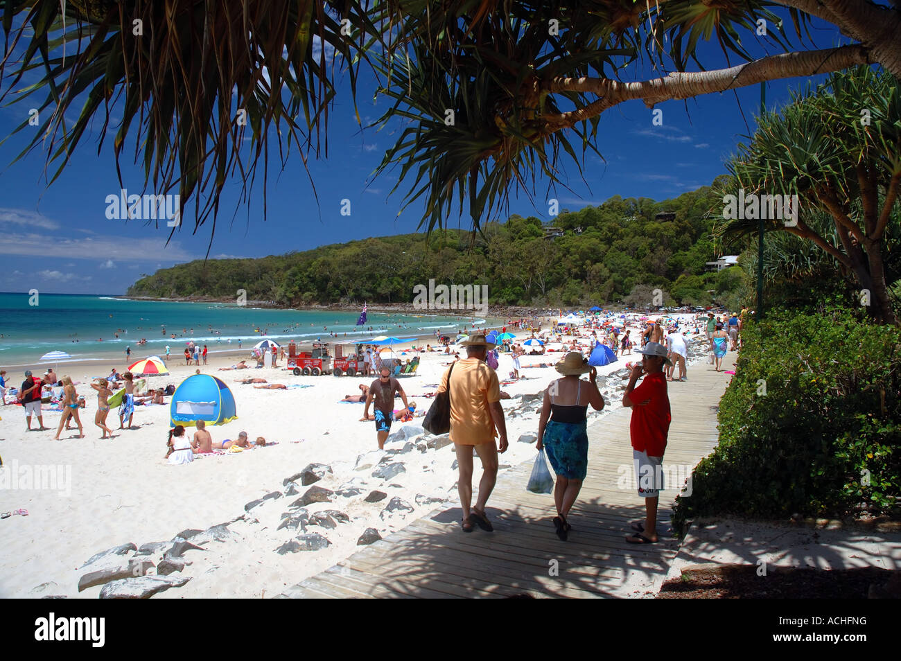 Intensa giornata di spiaggia principale, Noosa Sunshine Coast, Queensland, Australia. No signor Foto Stock