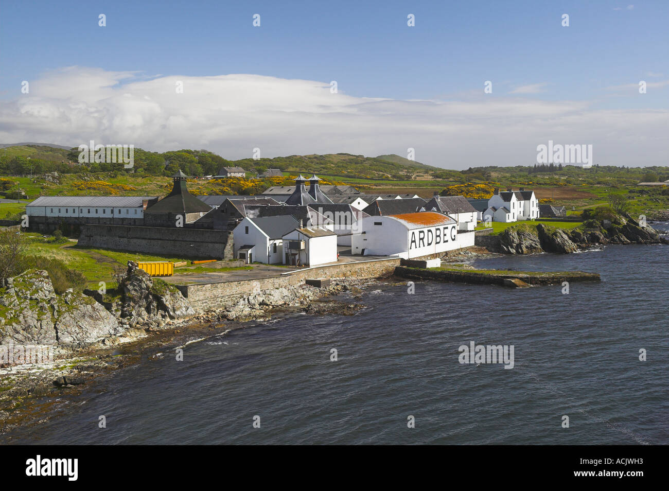 La Distilleria Ardbeg vicino a Port Ellen, Isle of Islay, Argyll and Bute, Scozia Foto Stock