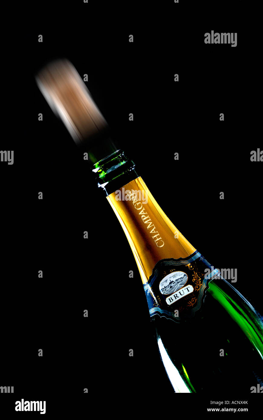 Tappo dello champagne spuntano in festa Foto Stock