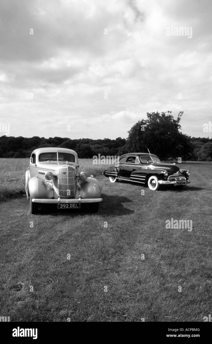 Serie Buick 40 speciale del 1936. Serie Buick 40 speciale del 1948 (nero). Foto Stock