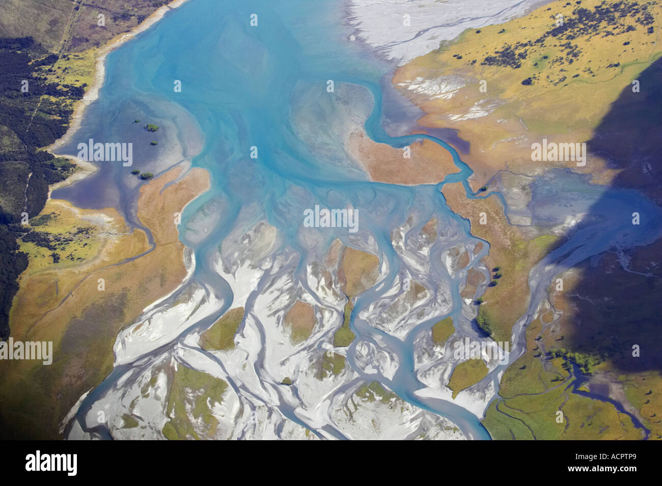 Hunter River e il Lago Hawea Isola del Sud della Nuova Zelanda antenna Foto Stock