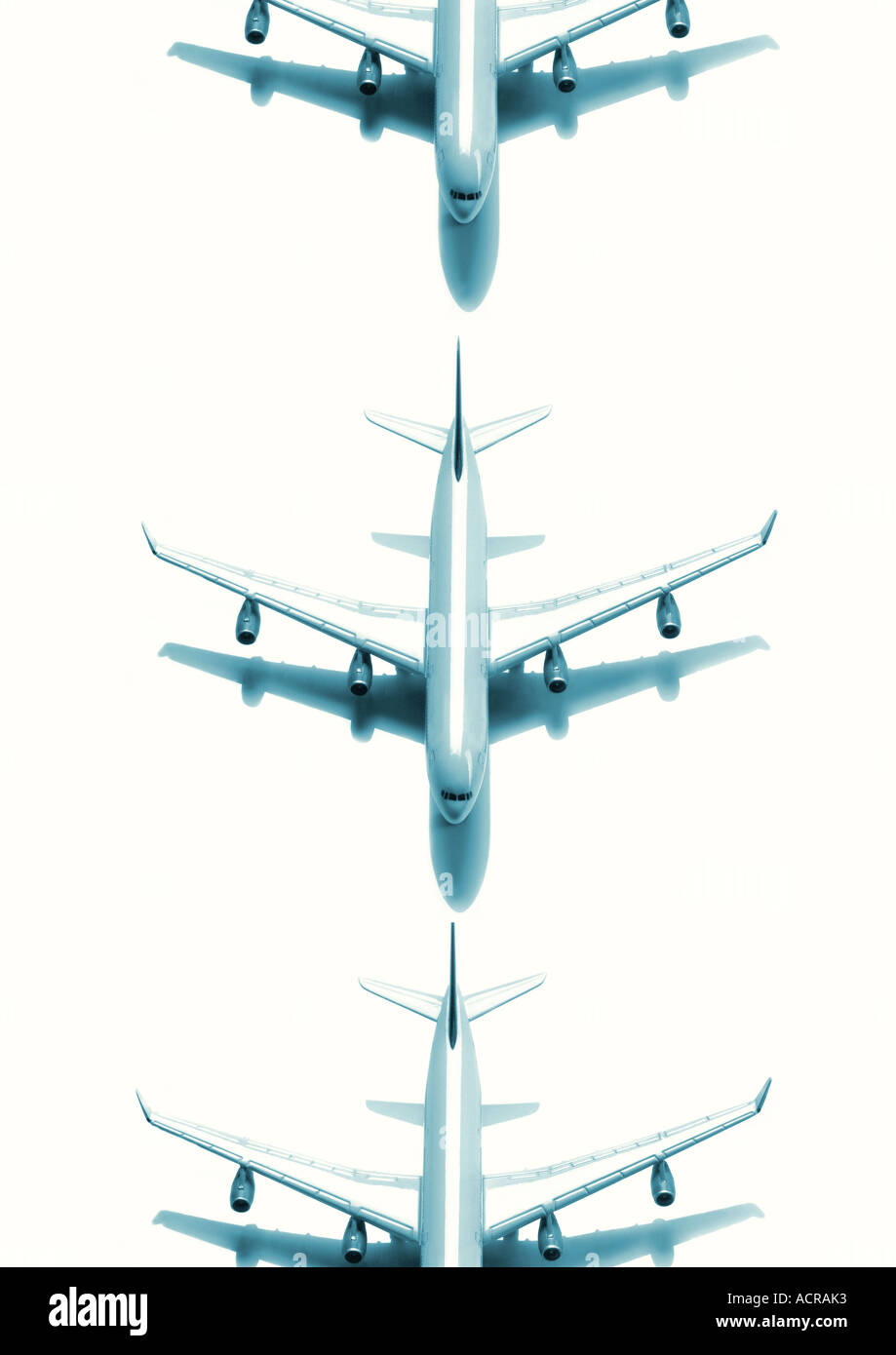 Gli aerei in una fila Flugzeuge in einer Schlange Foto Stock