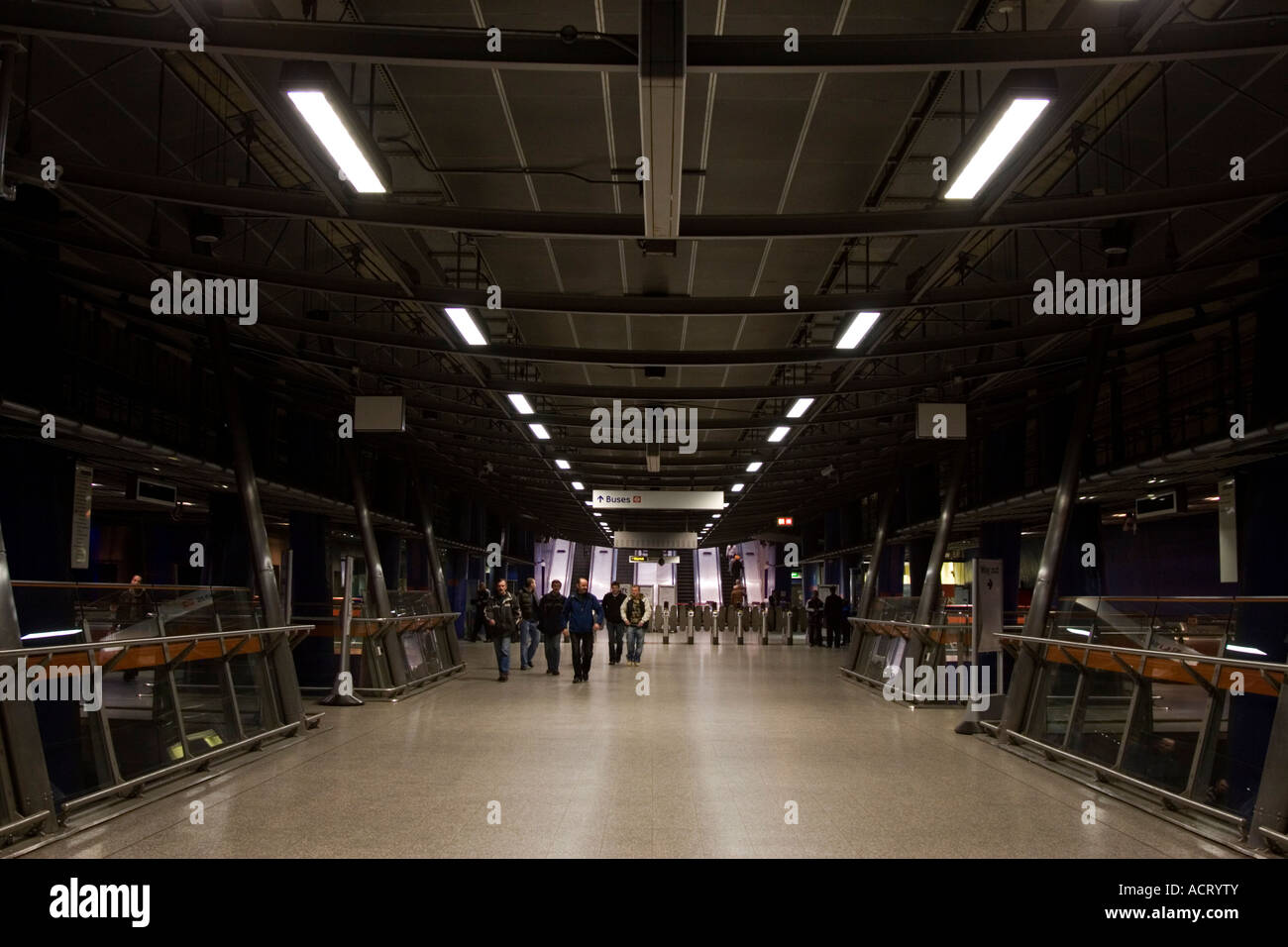 Stazione della Metropolitana di Greenwich nord concourse Foto Stock