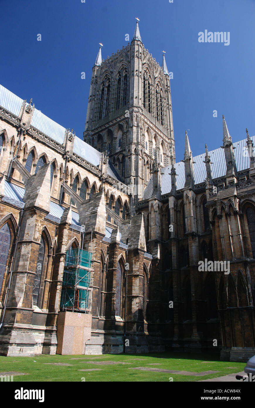 Lincoln Cathedral West Towers al sole Foto Stock