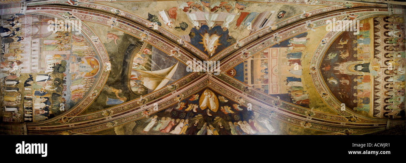 Santa Maria Novella la cappella Spagnola murali interni fotografia panoramica Firenze Italia Foto Stock