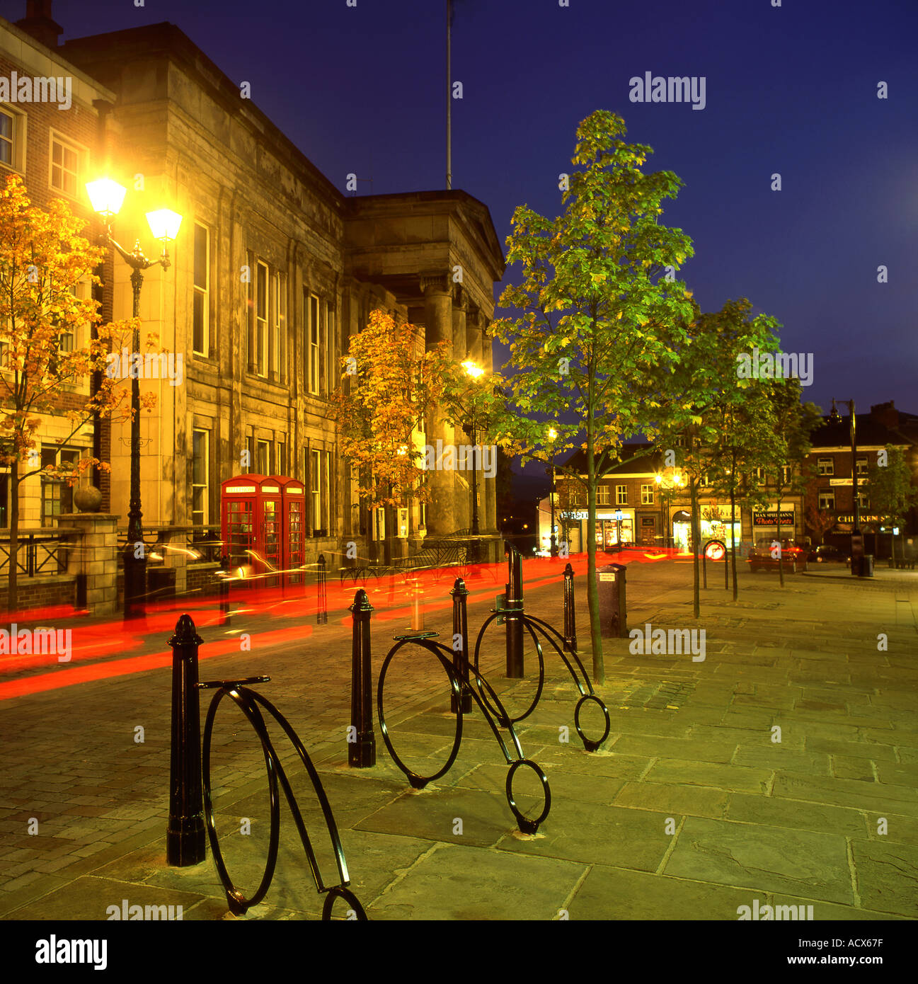 Macclesfield Town Hall di notte Cheshire England Regno Unito Foto Stock