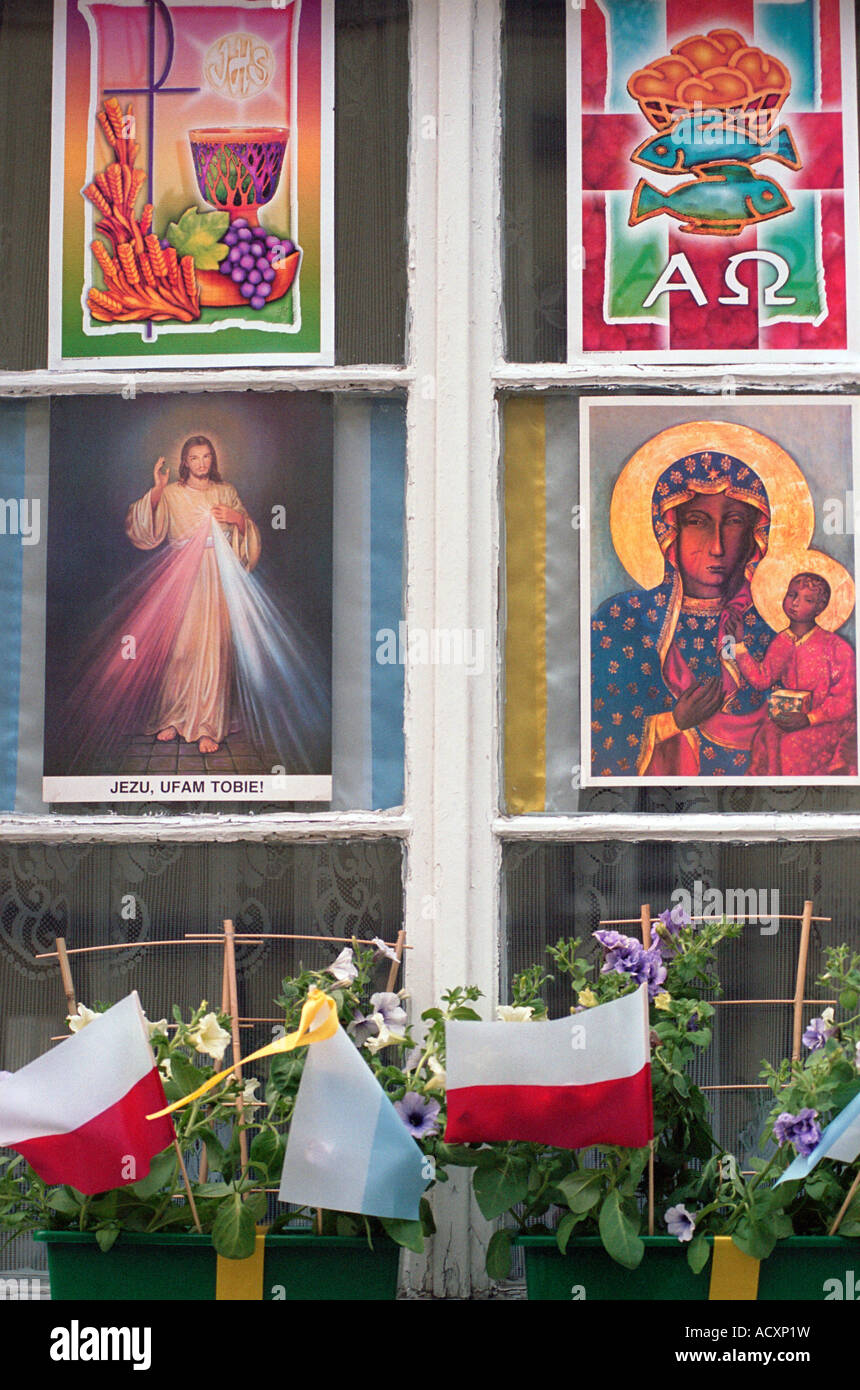 Finestra decorata per la festa del Corpus Domini, Poznan, Polonia Foto Stock