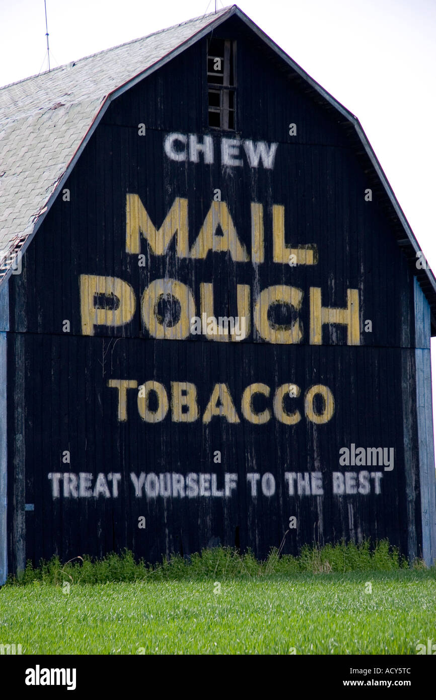 Custodia posta fienile di tabacco lungo Ohio rotta 15 a Bryon, Ohio. Foto Stock