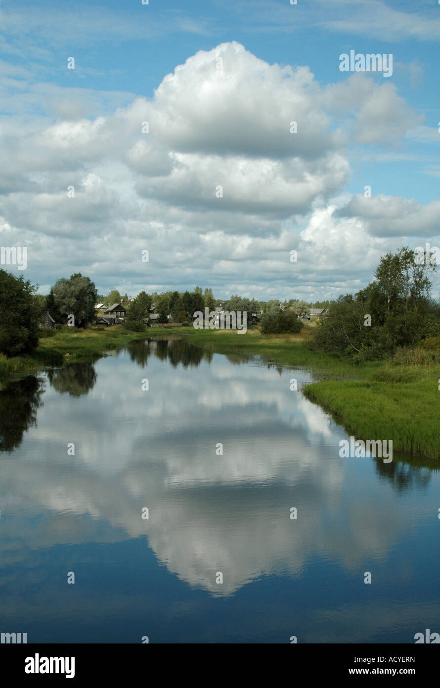 Villaggio Somino dalla regione di Leningrado in Russia Foto Stock