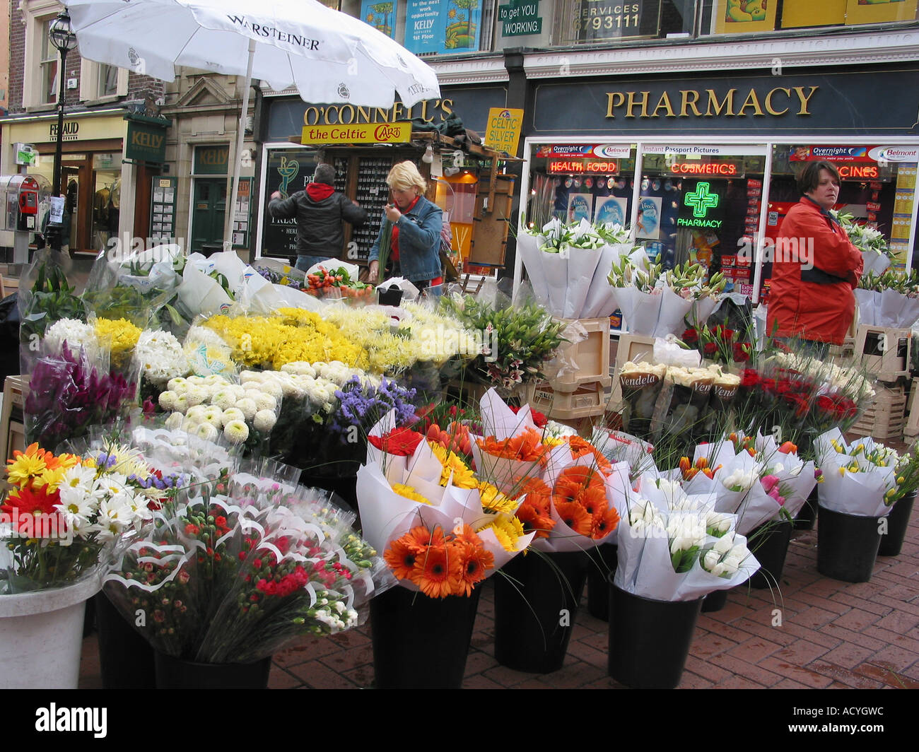 Pressione di stallo di fiori Grafton Street Dublino Irlanda Foto Stock