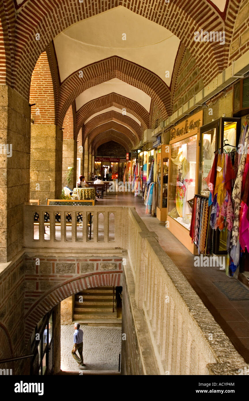 Koza (Cocoon) Han, storico mercato della seta a Bursa, Turchia Foto Stock
