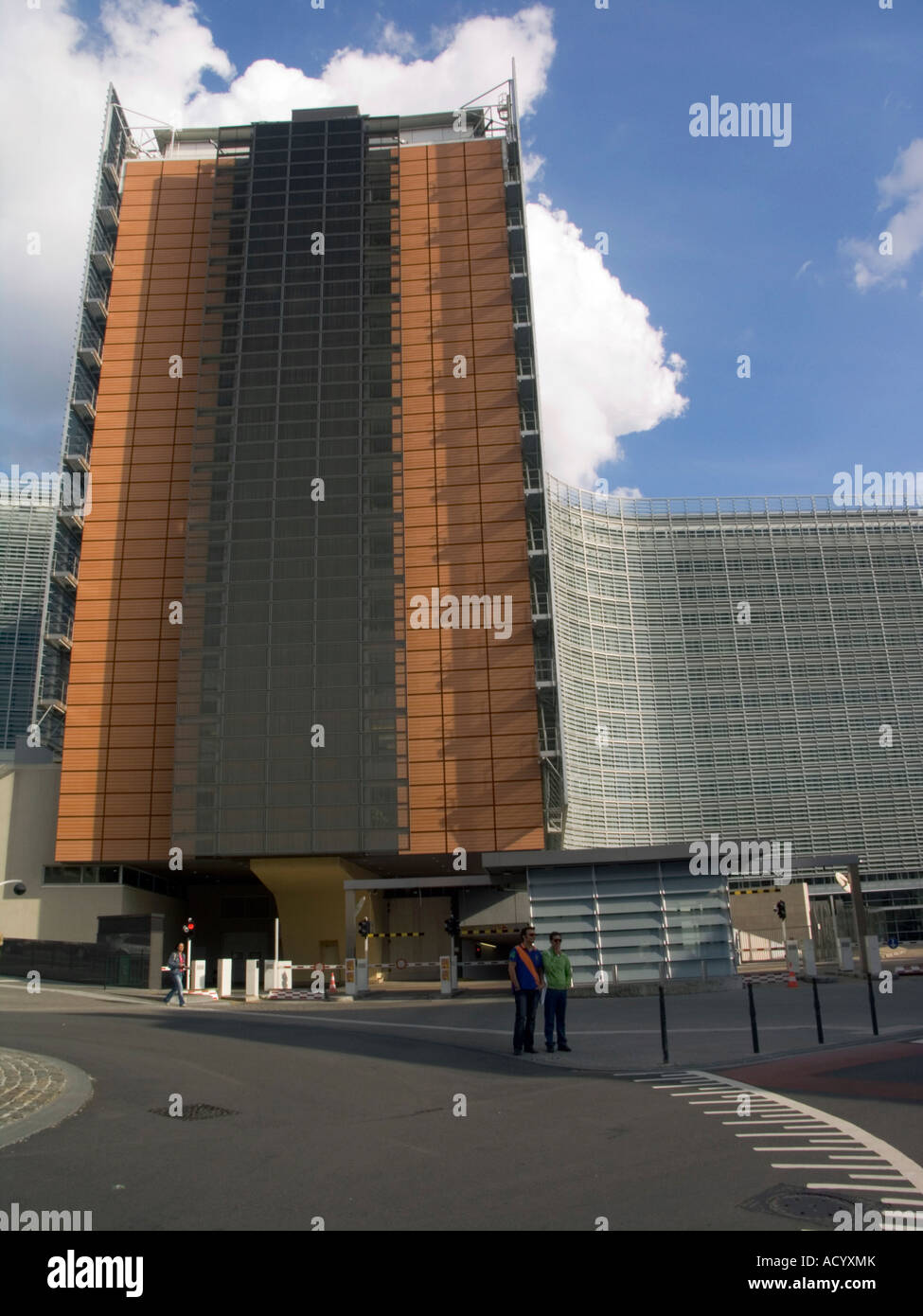 L'edificio Berlaymont a Schuman platz Rue de la Loi a Bruxelles Belgio è la sede centrale della Commissione europea Foto Stock
