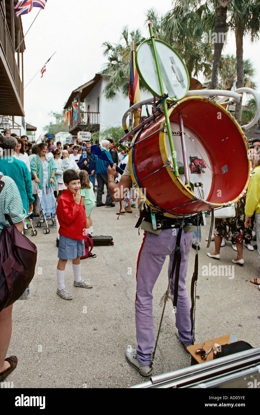 One man band di eseguire sulle strade di St Augustine, Florida USA Foto Stock
