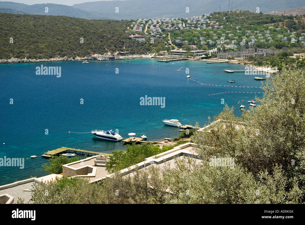 Vista panoramica della piccola insenatura accanto alla baia di Turkbuku, penisola di Bodrum, Turchia. Foto Stock