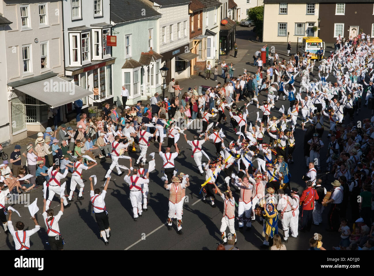 Festival annuale di danza Morris, tradizionale danza country inglese. Thaxted, Essex, Inghilterra Regno Unito 2000s 2006 HOMER SYKES Foto Stock