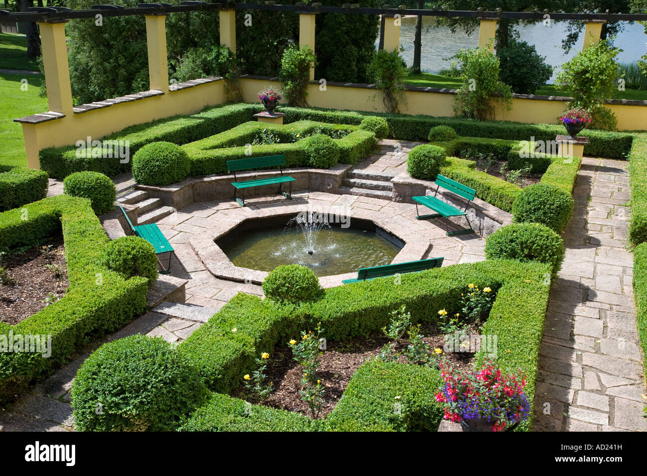 Giardino italiano presso il castello di Taxinge Foto Stock