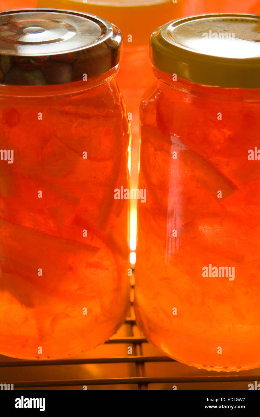 Vasetti di marmellata d'arancia di Siviglia fatta in casa Foto Stock
