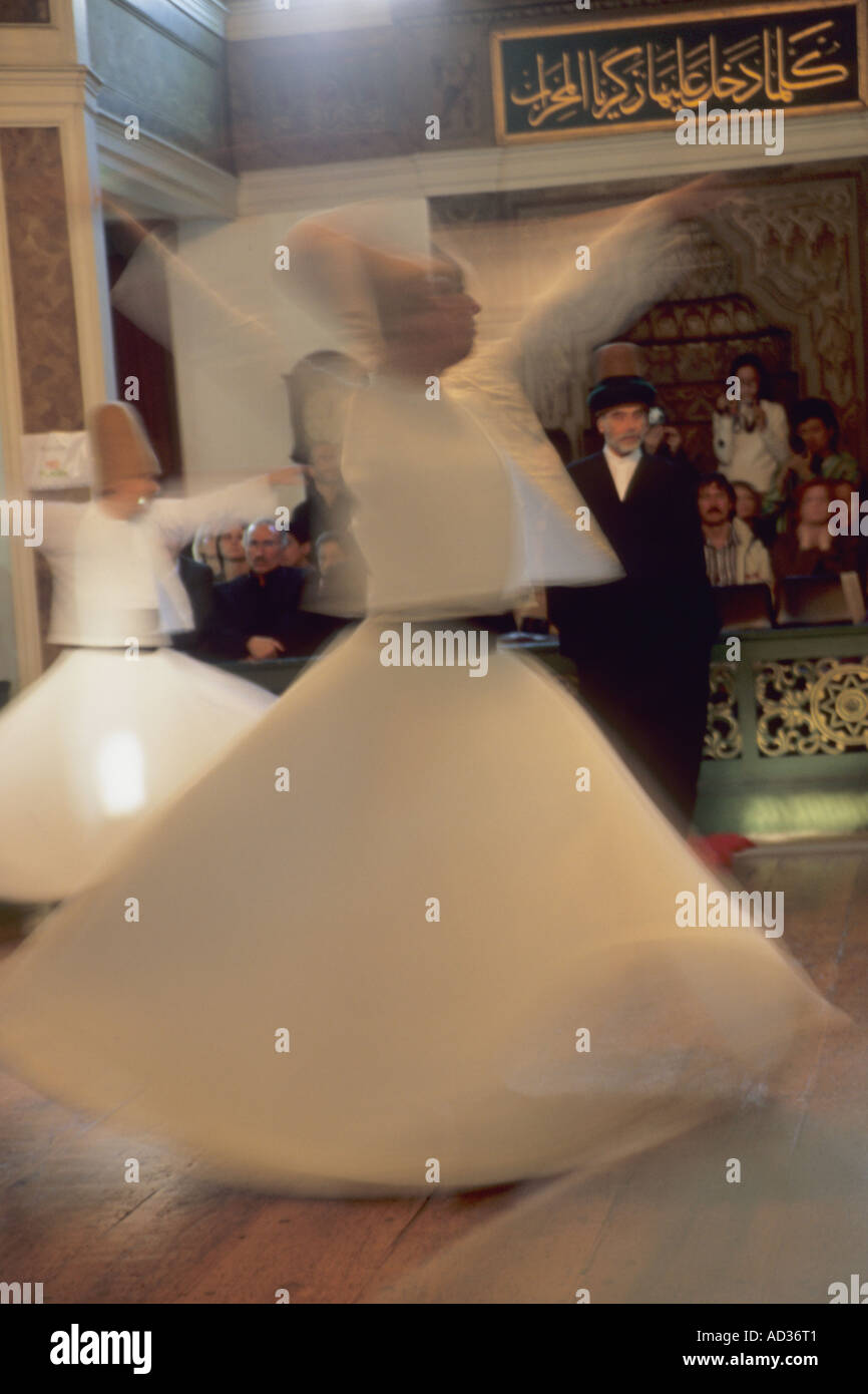 Turchia Istanbul dervisci rotanti Foto Stock