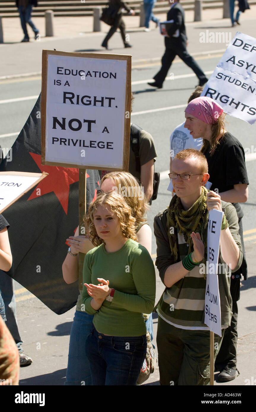 Gli studenti in protesta Manchester REGNO UNITO Foto Stock