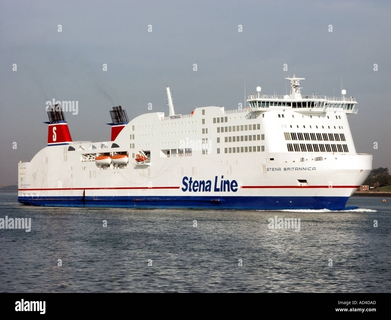 Fiume Stour a Harwich Essex Stena Line traghetto britannica escono Parkeston ferry terminal Foto Stock