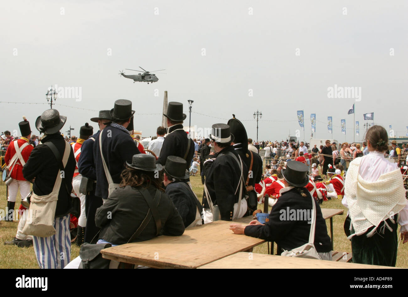 Trafalgar 200 celebrazioni e flotta internazionale di revisione e il Festival internazionale del mare Portsmouth Inghilterra GB UK 2005 Foto Stock