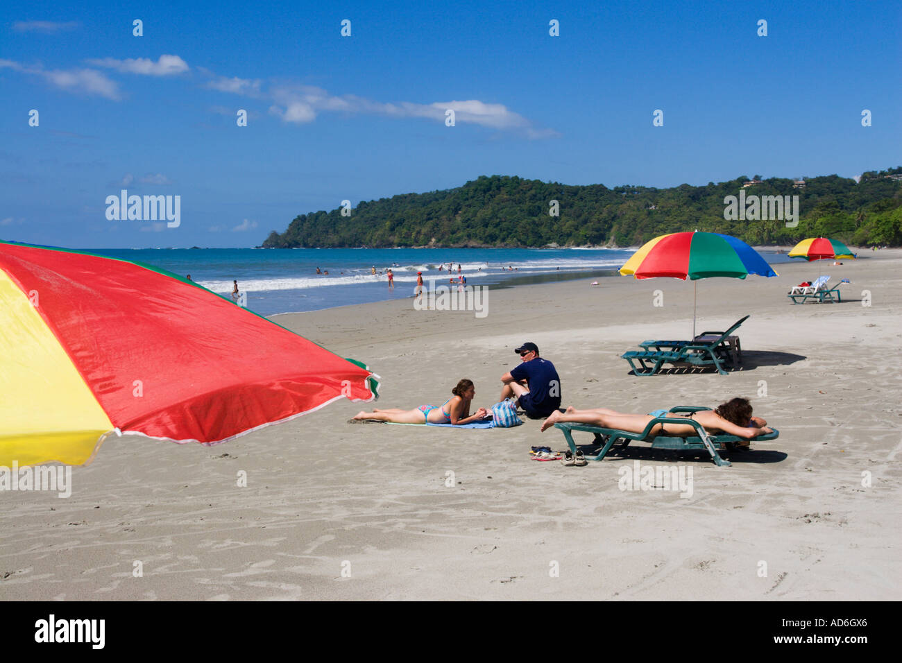 Playa Espadilla spiaggia o spiaggia 1a Manuel Antonio sulla costa del Pacifico centrale provincia Costa Rica Repubblica di America Centrale Foto Stock