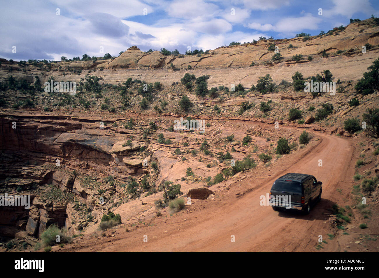 La guida su Shafer Trail Road in Shafer Canyon Island in the Sky District Canyonlands National Park nello Utah Foto Stock