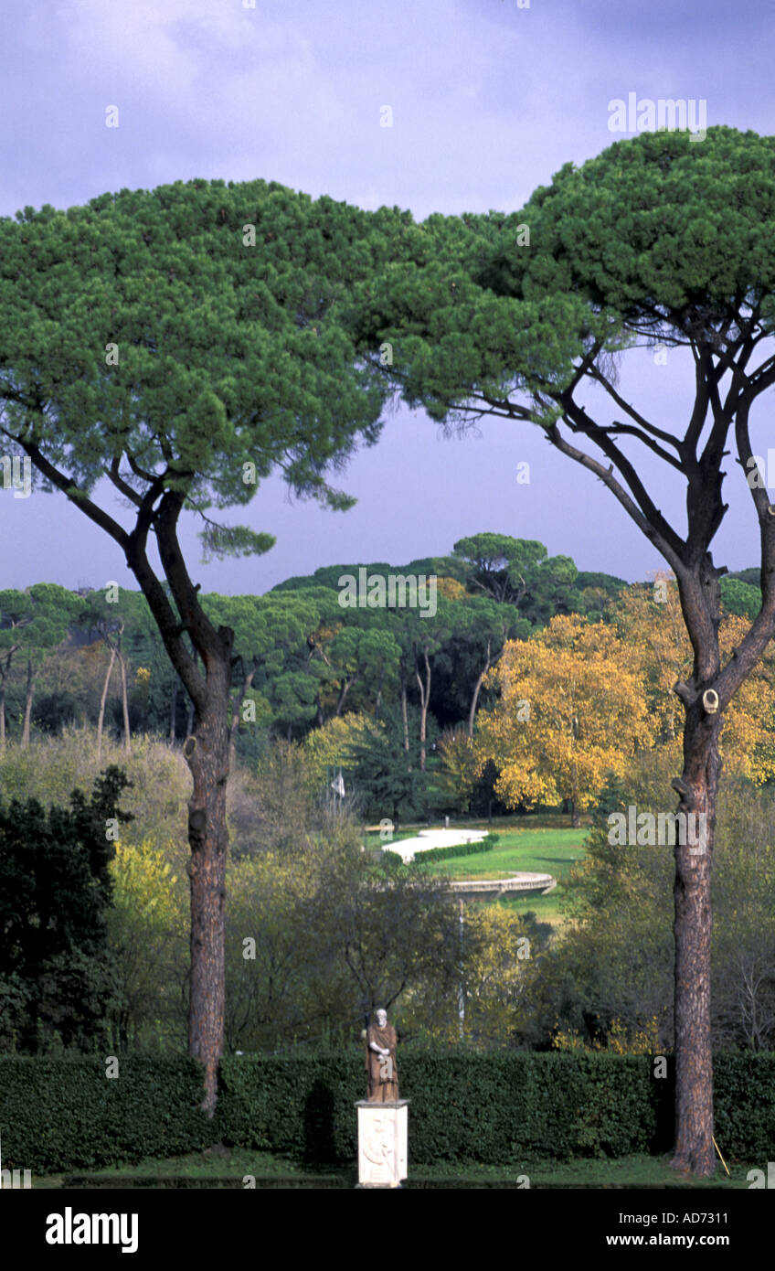 Italia Roma Villa Medici di proprietà francese i giardini Foto Stock