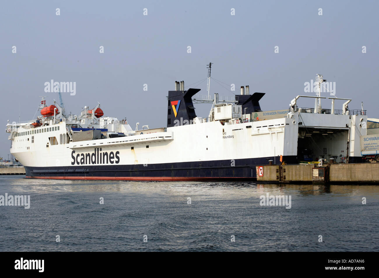 Scandlines traghetto al porto di Rostock, Germania Foto Stock