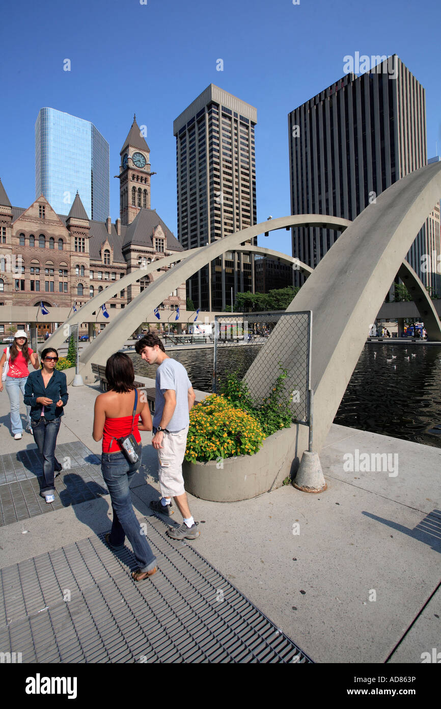 Canada Ontario Toronto Nathan Phillips Square Vecchio Municipio Foto Stock