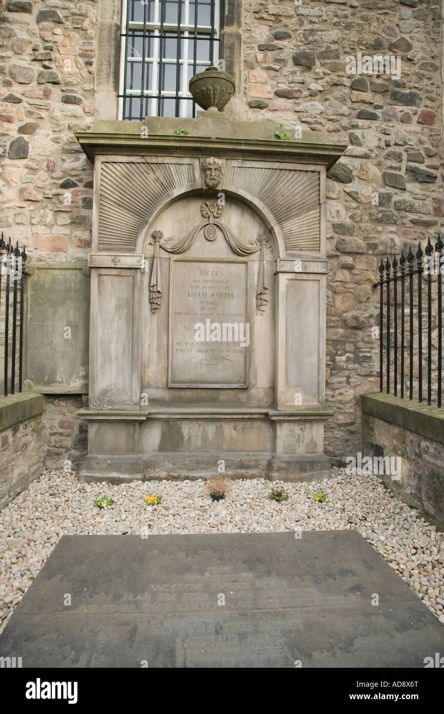 La tomba di Adam Smith, Edimburgo, Scozia Foto Stock