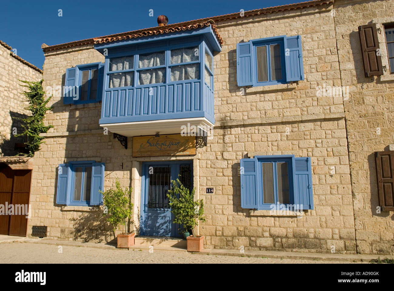 Sakizli Han Hotel Boutique, un tipico vecchio edificio Alacati, Egeo, Turchia Foto Stock