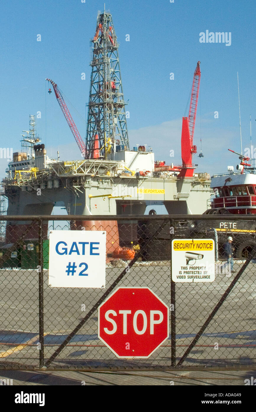 L'orgoglio Portland oilrig in costruzione a Portland, Maine, nel 2004. Foto Stock