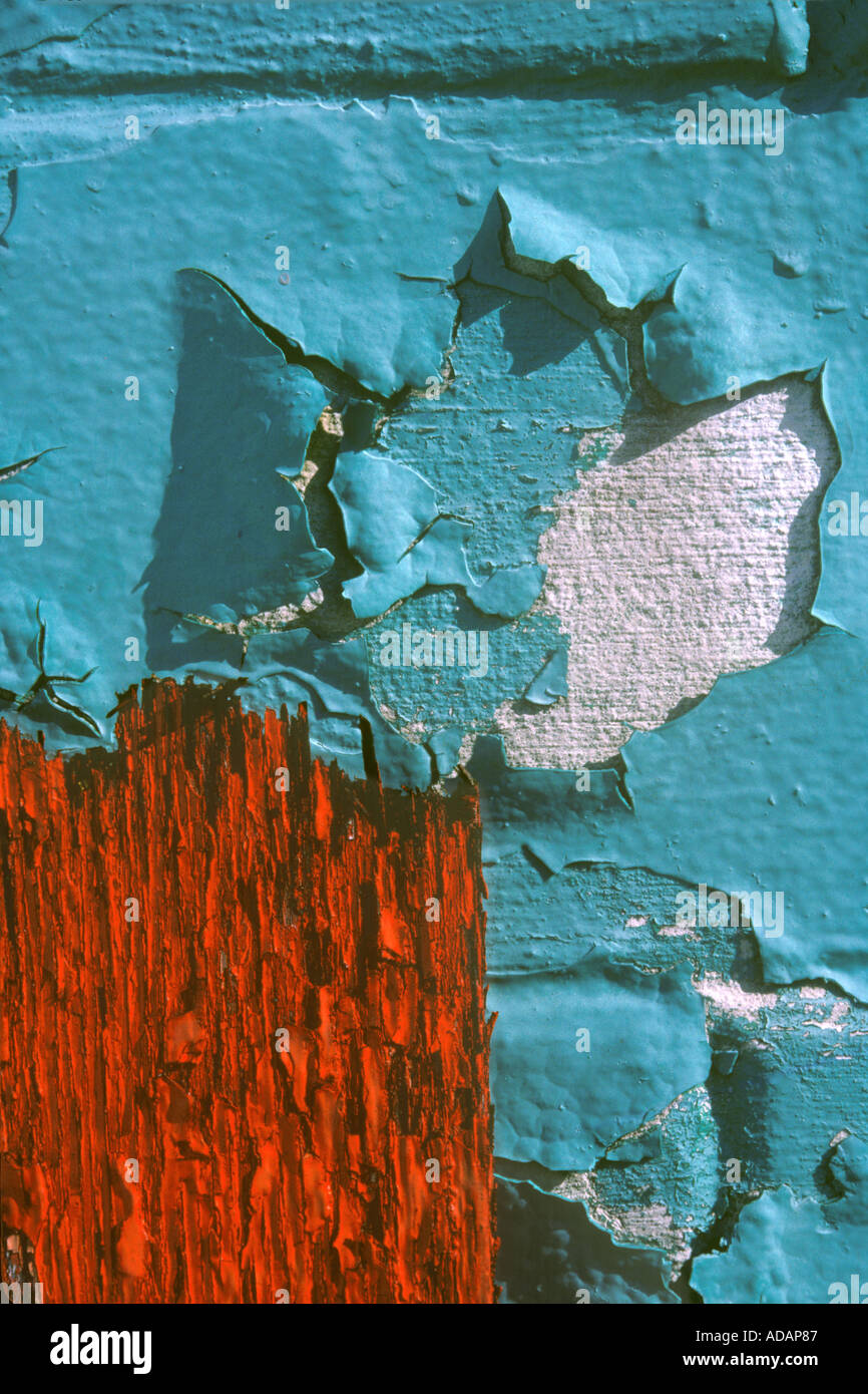 Vernice scrostata fuori della parete con bordo Foto Stock