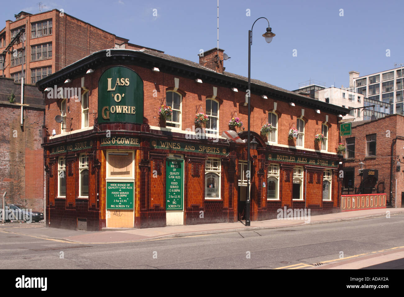Lass o Gowrie pub di Manchester REGNO UNITO Foto Stock