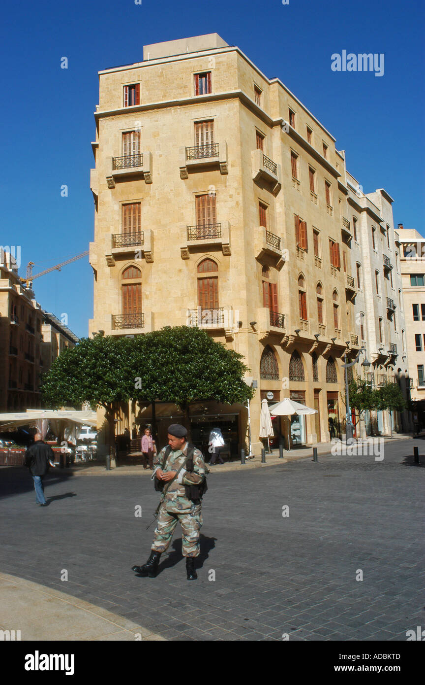 Esercito libanese soldato nel centro cittadino di Beirut Libano Foto Stock