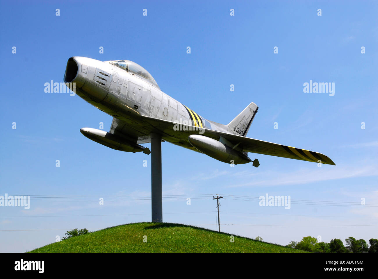 F 86 velivoli a getto guerra coreana fighter in Experimental Aircraft Association EAA Air Adventure Museum Oshkosh Wisconsin Foto Stock
