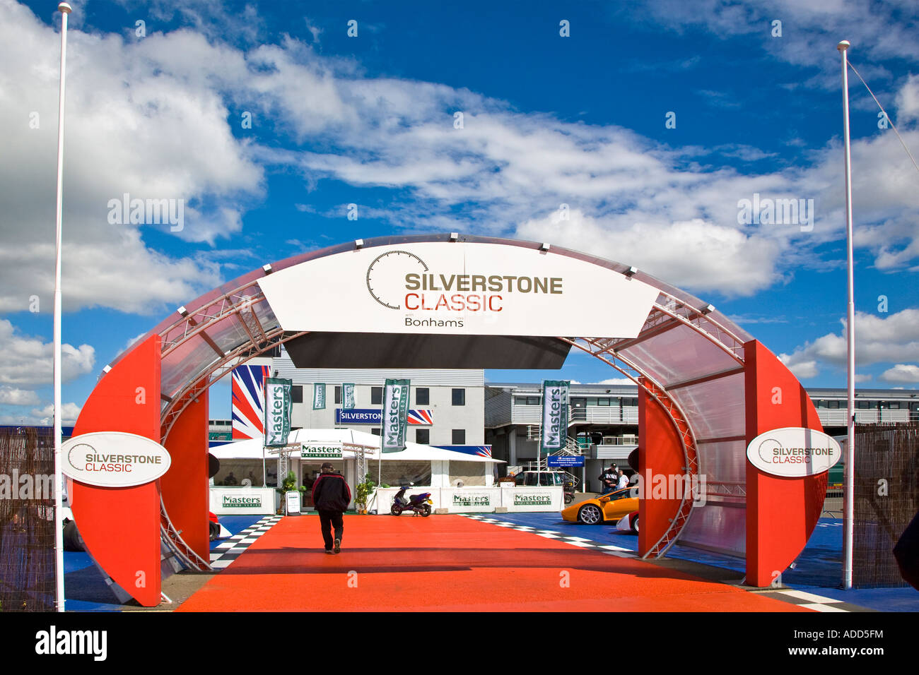 Suite Hospitality red carpet a Silverstone classic motor racing circuito. 2007 Foto Stock