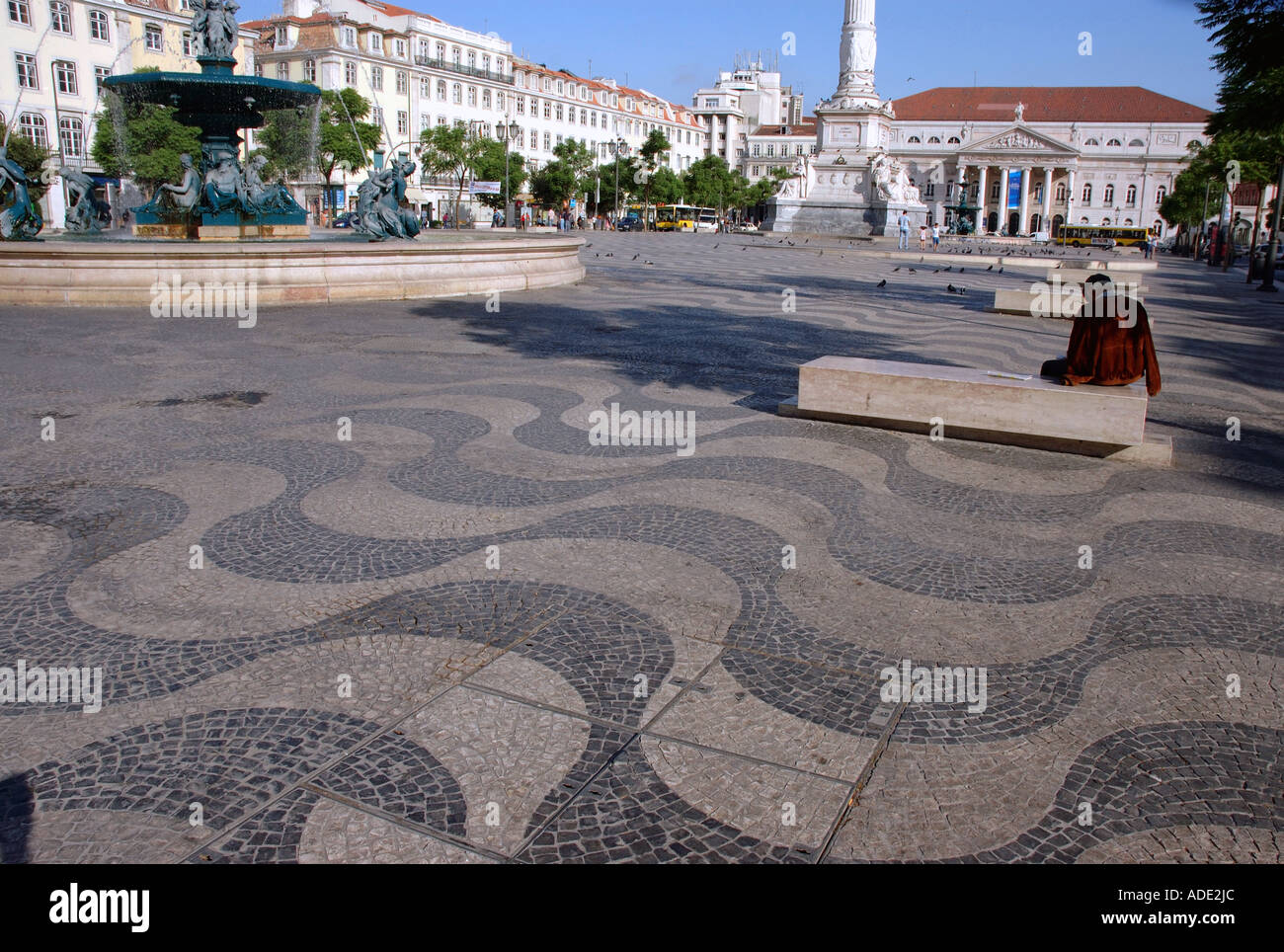 Piazza Rossio Praça Dom Pedro IV Re Pietro Teatro Nacional D. Maria II capitale Lisbona Costa Lisboa Portogallo Europa Iberia Foto Stock