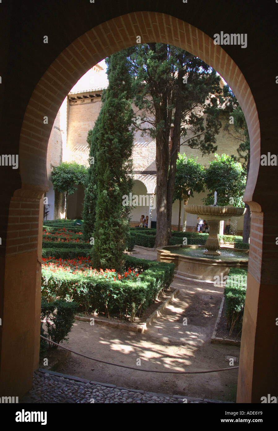 Vista di Alhambra Palace & Alcazaba fortezza Granada Andalusia Andalucía España Spagna Iberia Europa Foto Stock