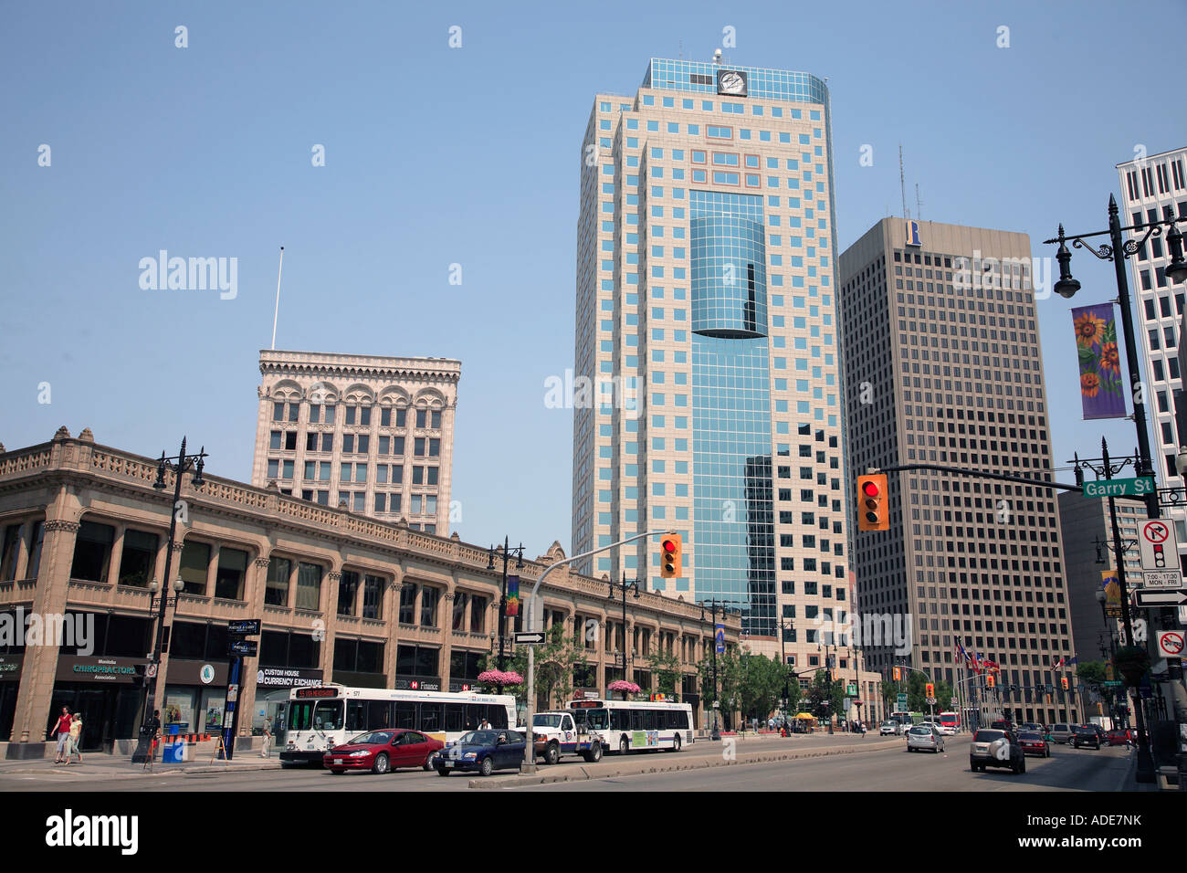 Manitoba Canada Winnipeg Portage Ave downtown scene di strada Foto Stock