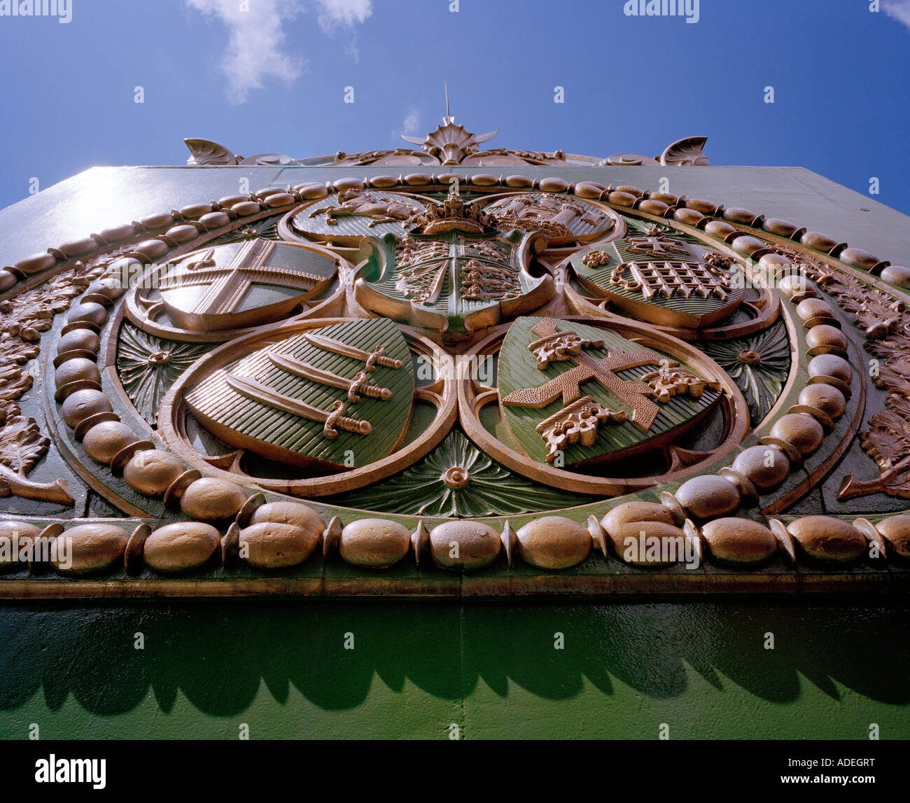 Dettaglio sulla Hammersmith ponte che attraversa il fiume Tamigi, West London, W6, Inghilterra, Regno Unito. Foto Stock