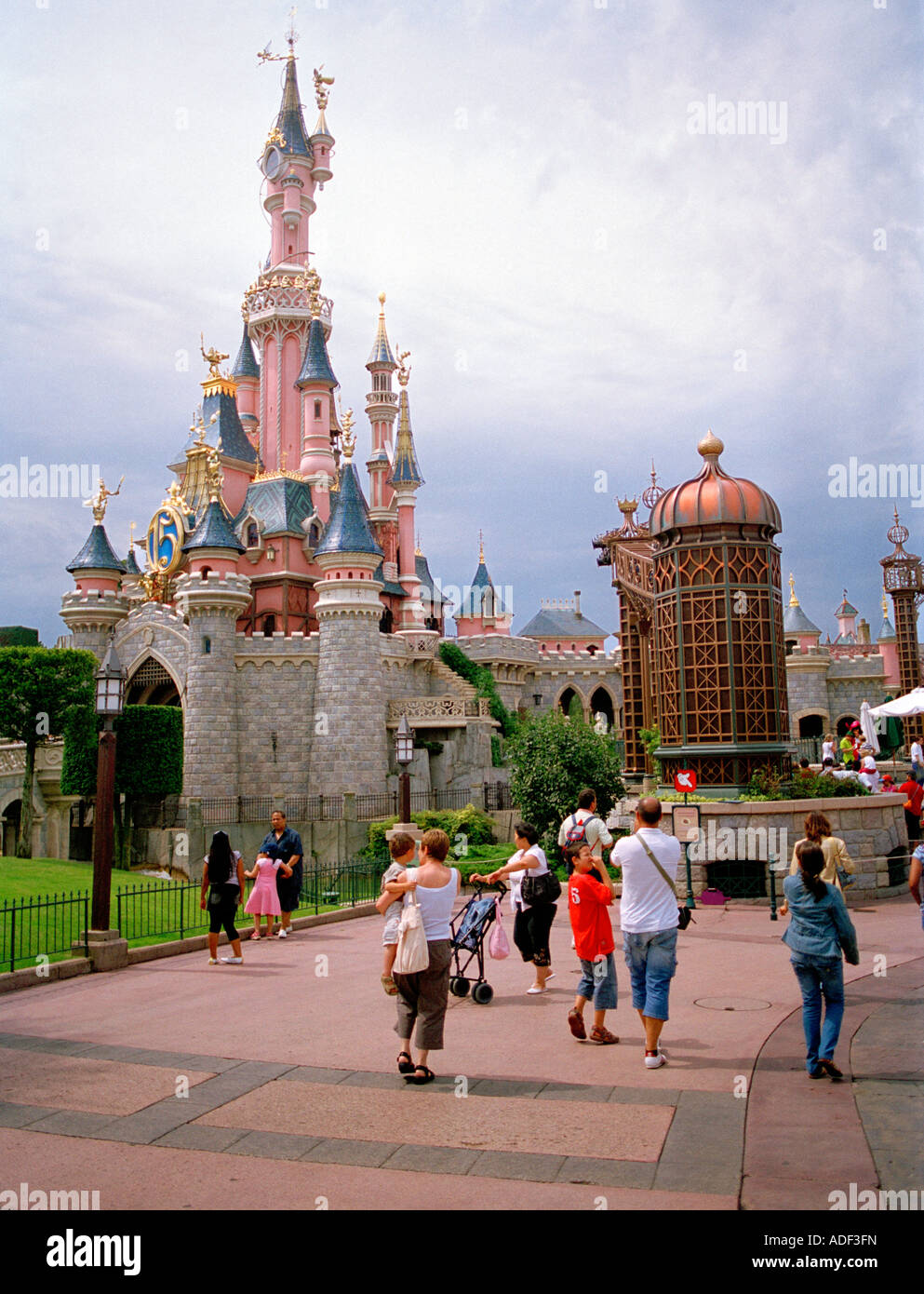 Castello delle Favole in fantasyland, Disneyland Parigi, Francia, Europa. Foto Stock
