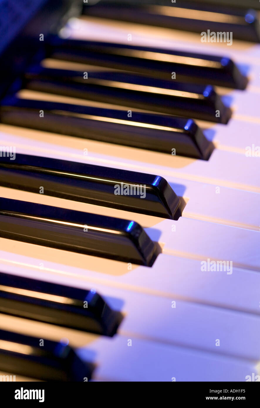 Primo piano dei tasti di pianoforte Foto Stock