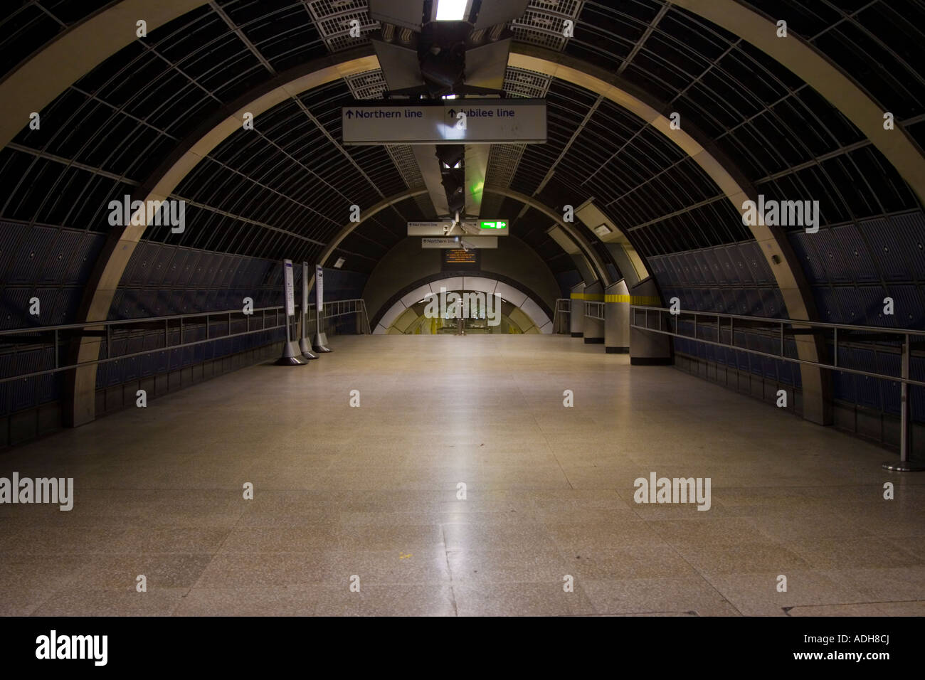 Atrio passeggero - London Bridge Stazione della Metropolitana - Linea Jubilee estensione - Londra Foto Stock